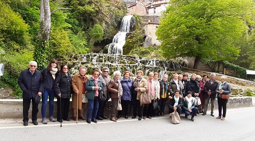 Las participantes en los talleres de  memoria de la Mancomunidad Altamira-Los Valles, visitan  Burgos.