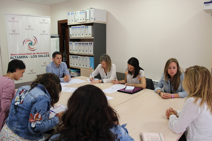La Mancomunidad Altamira-Los Valles contrata a cinco profesionales para poner en marcha los proyectos “Altamira-Los Valles: un entorno por conocer y del que disfrutar” y “Proyectos y prevención”