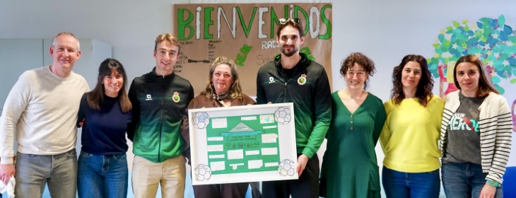 Visita de los Jugadores del Racing de Santander al Centro de Día de la Infancia y la Adolescencia.